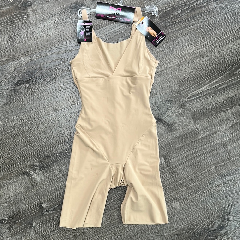 MASSS Maidenform All-Over Solutions Sleek Smoothers